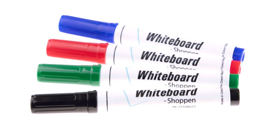 Whiteboard marker for both whiteboard and flipover in a pack of 4 pcs.