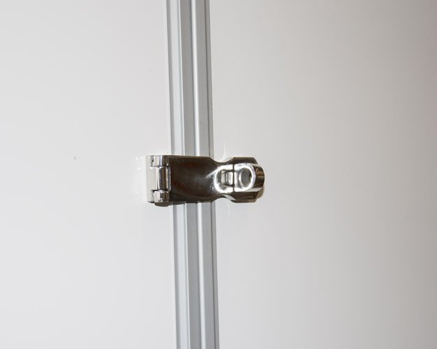 Locking fitting for flipchart #2