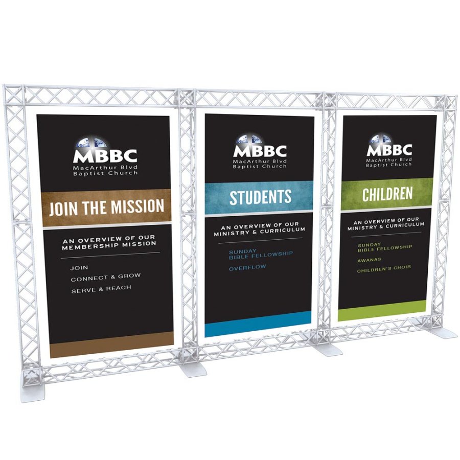 Crown Truss Triple Banner, 10 x 10 cm, white exhibition wall