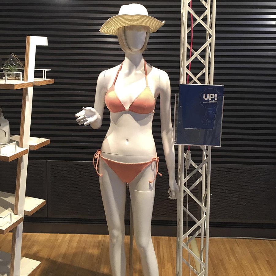 Acrylic holder for M65 brochures, with white fitting