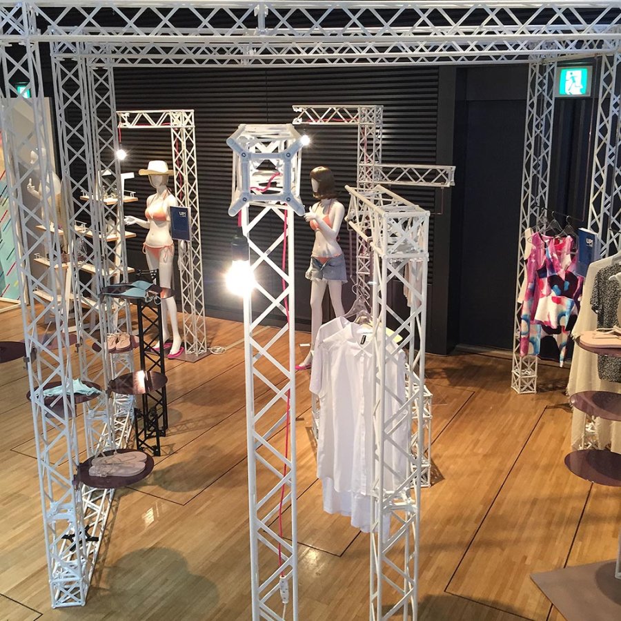 CROWN TRUSS,  U-shape 3x3 - White