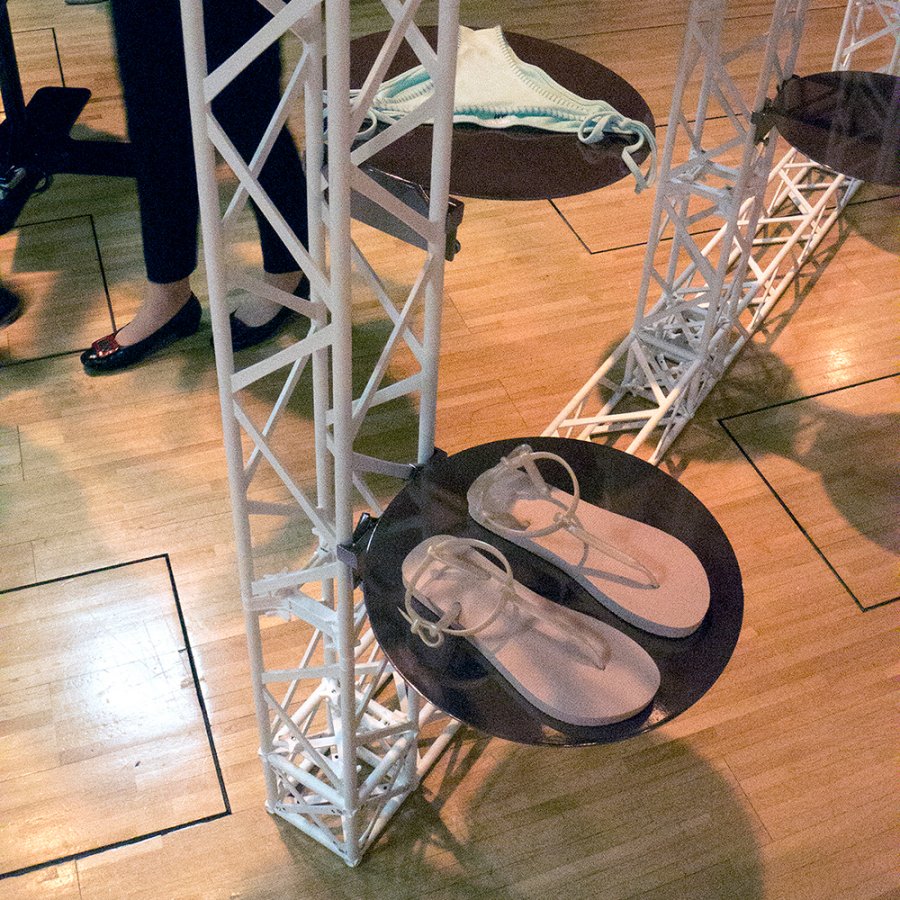 CROWN TRUSS,  L-shape 4x4 - White