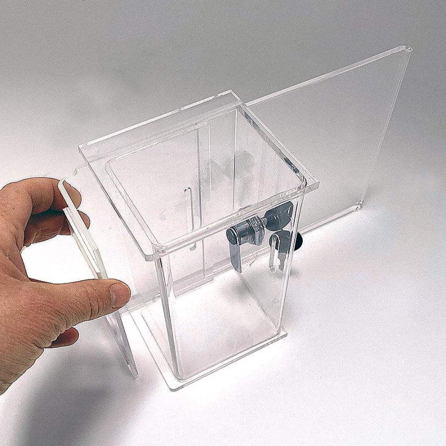 Tip Box Clear with info, 14,8 x 16 cm and lock