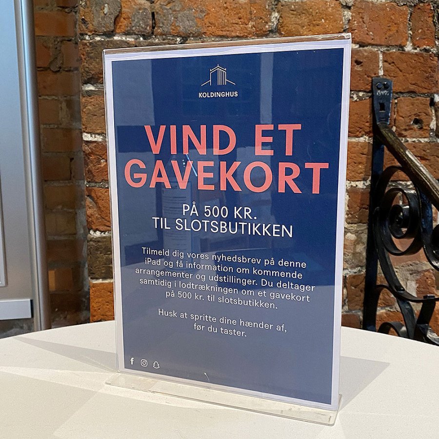 T-Menuholder, vertical A3 acrylic display