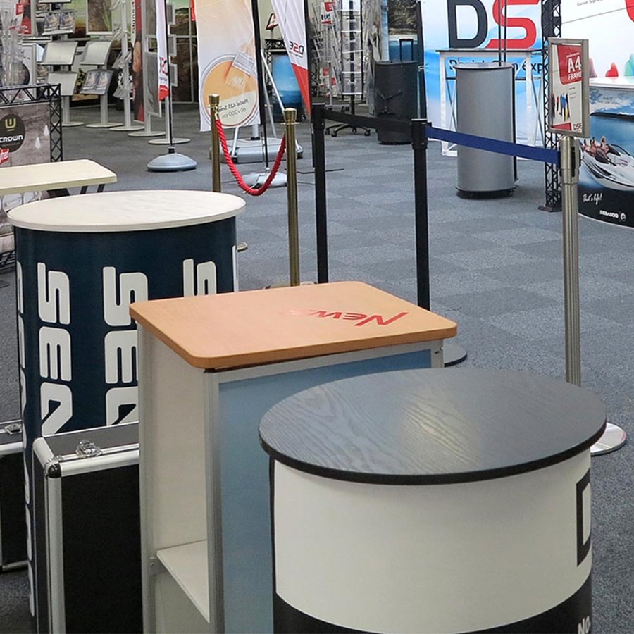 Panel Counter Circle, with black/white plates and 2 bags