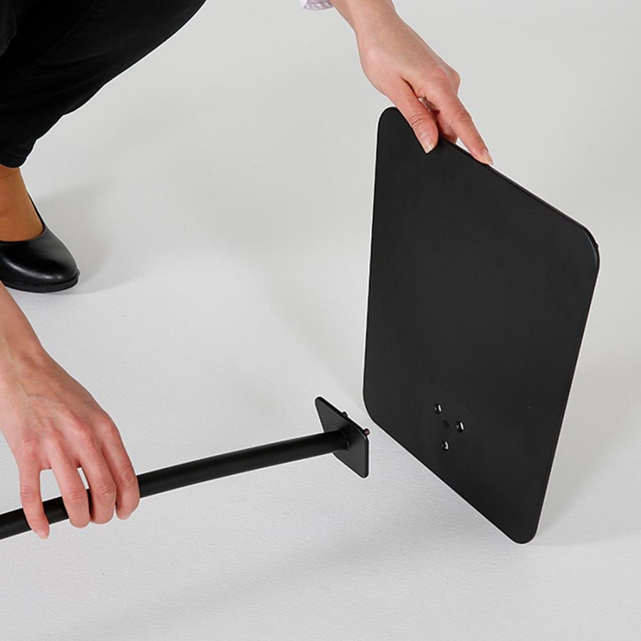 Infostand Curved Black Vertical/Horizontal  A4