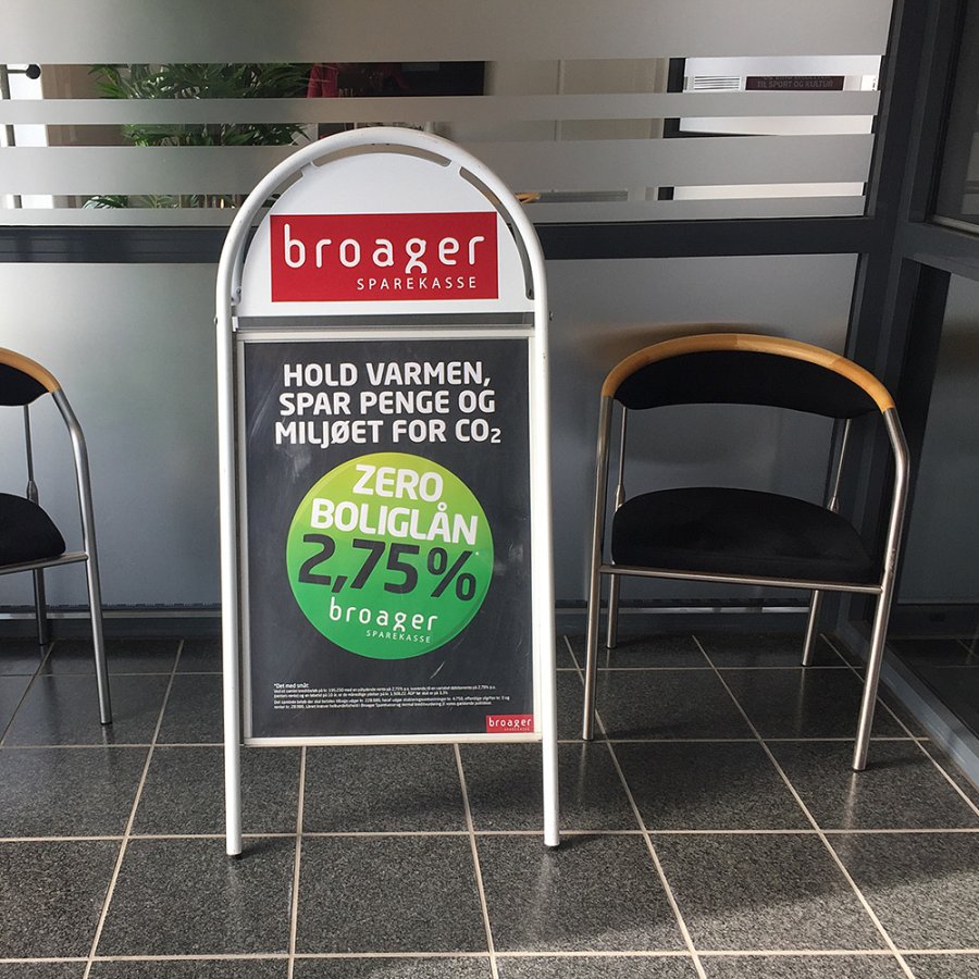 Gotik Budget Pavement Board, white, 50 x 70 cm